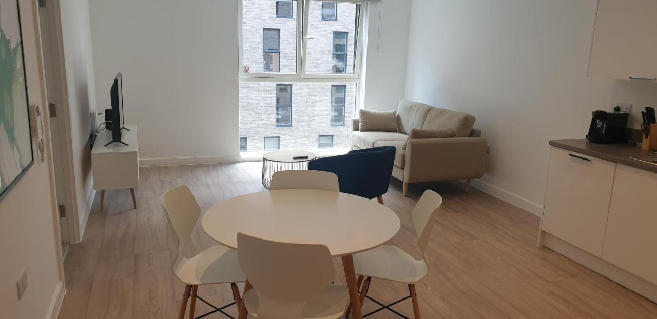 Quay Apartments Exchange Quay Манчестър Екстериор снимка
